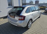 Škoda Rapid Hatchback 999,0 81 kw