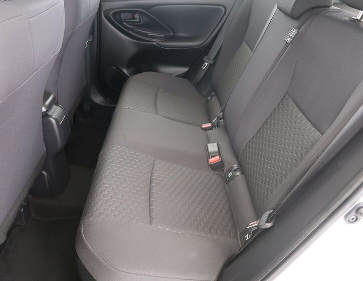 Toyota Yaris Cross 10