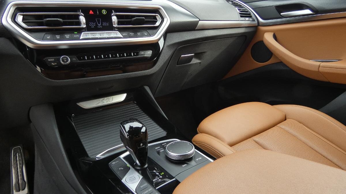 BMW X3 SUV / Terénní 2,0 l 140 kw