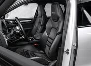 Porsche Cayenne SUV 4,0 l 338 kw