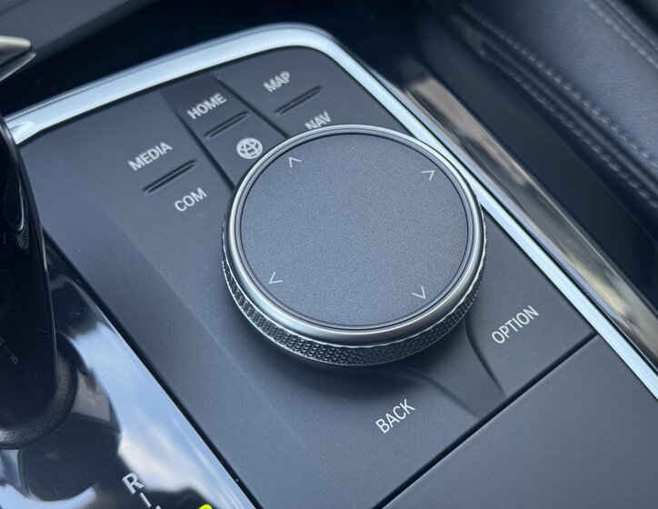 BMW X4 SUV / Terénní 2,0 l 140 kw