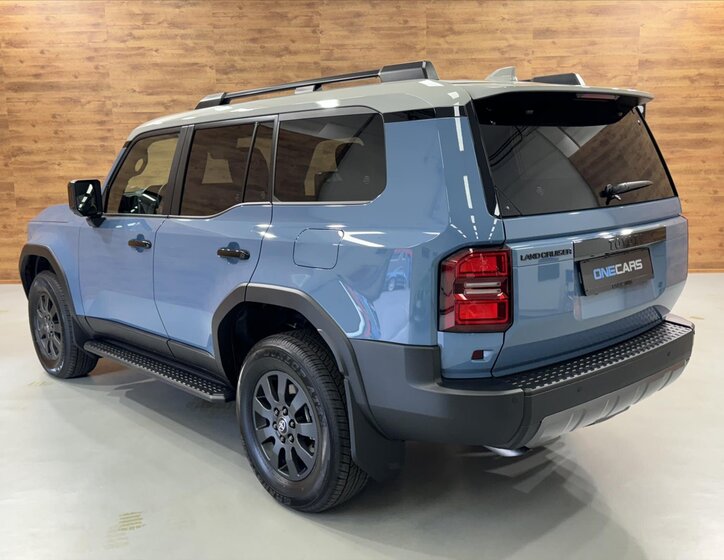 Toyota Land Cruiser SUV 2,8 l 151 kw