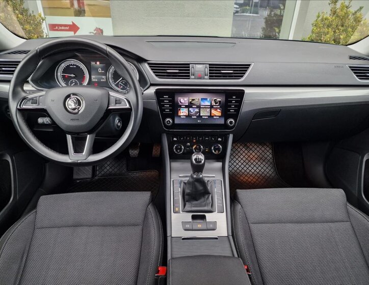 Škoda Superb Sedan 2,0 l 110 kw