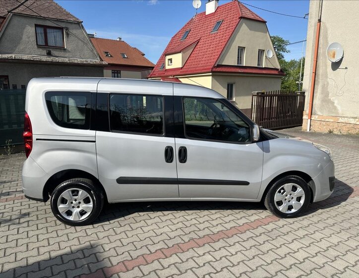 Opel Combo Kombi 1,6 l 66 kw
