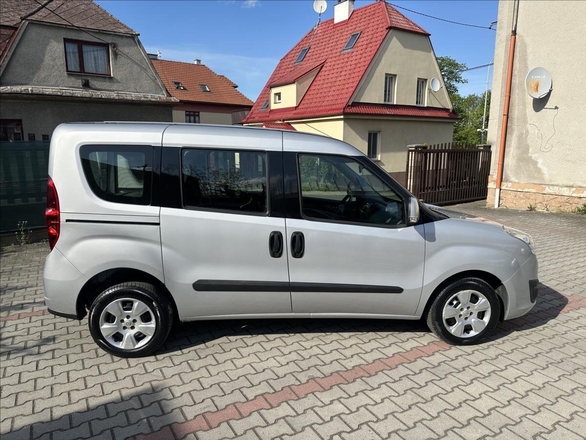 Opel Combo Kombi 1,6 l 66 kw