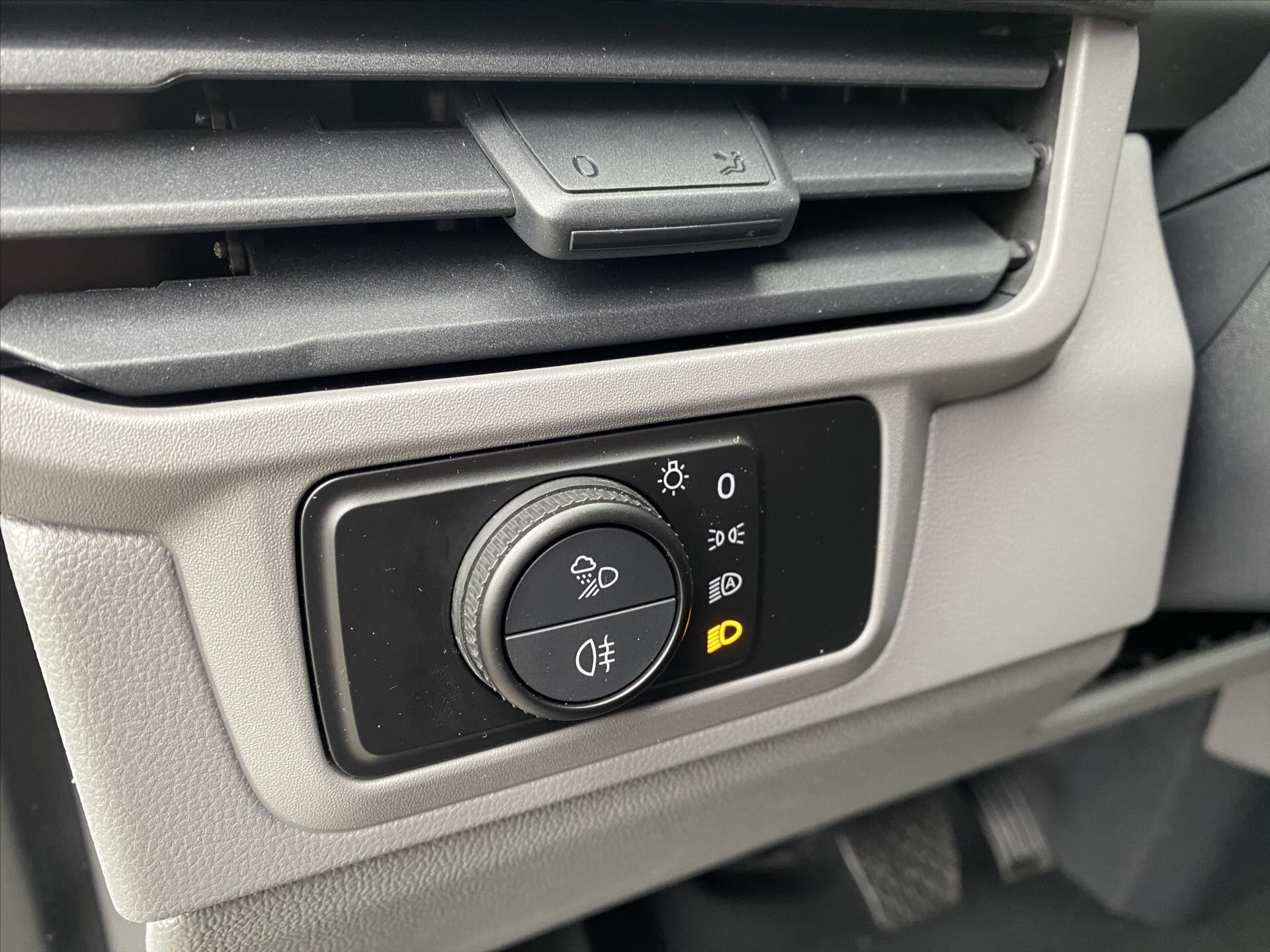 Volkswagen Transporter Kombi 2,0 l 125 kw