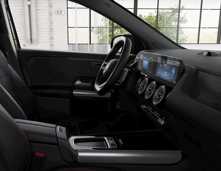 Mercedes-Benz GLA SUV / Terénní 2,0 l 85 kw