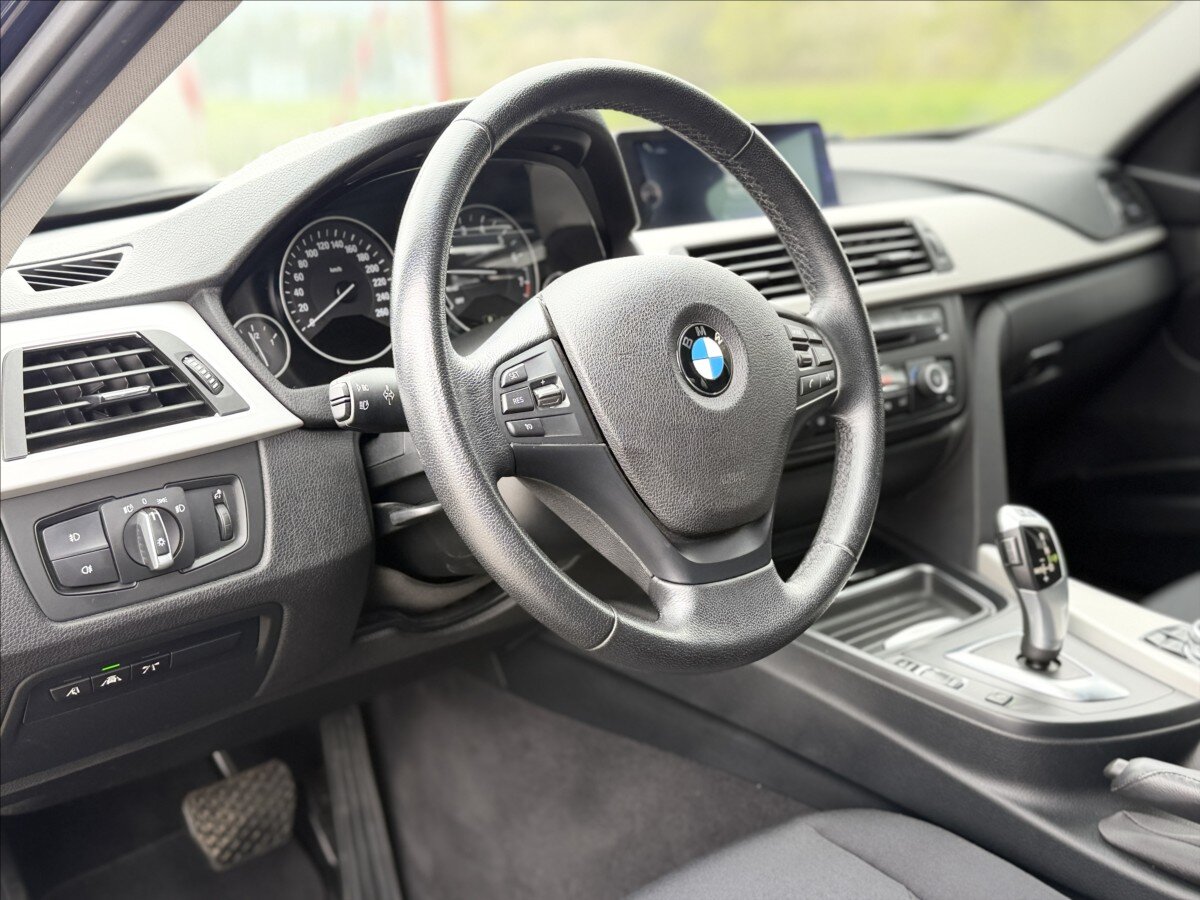 BMW Řada 3 Sedan / Limuzína 3,0 l 225 kw