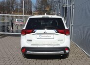 Mitsubishi Outlander SUV 1,9 l 110 kw