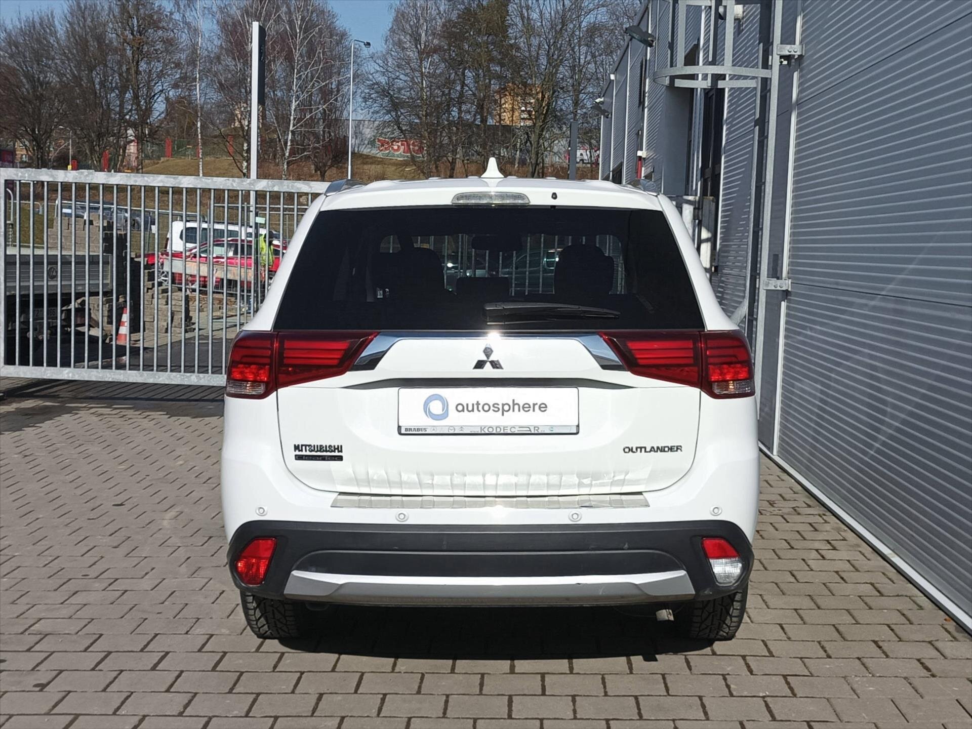 Mitsubishi Outlander SUV 1,9 l 110 kw