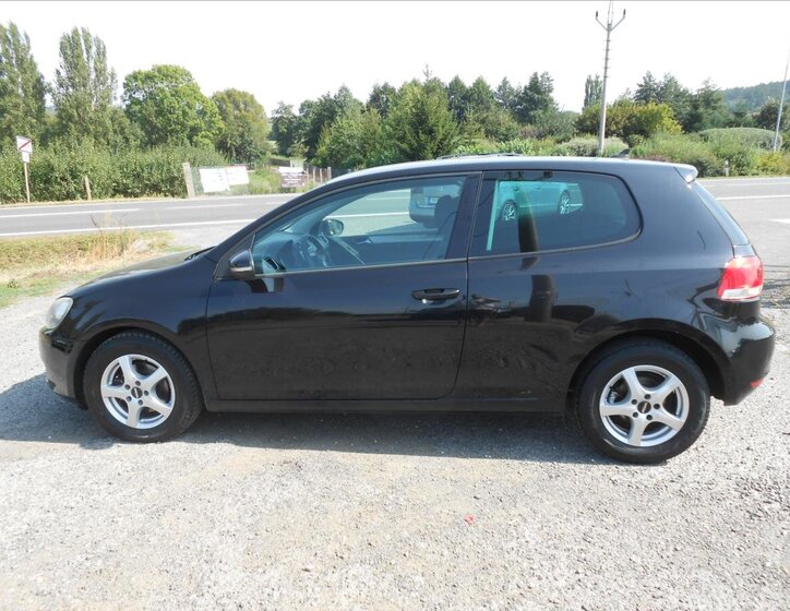 Volkswagen Golf Hatchback 1,6 l 77 kw