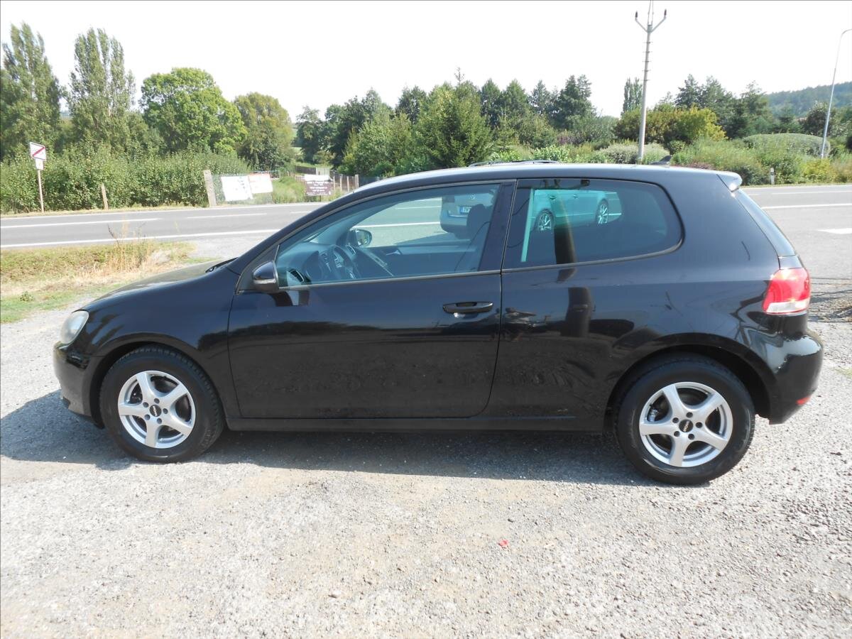 Volkswagen Golf Hatchback 1,6 l 77 kw