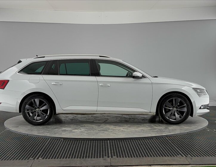 Škoda Superb Kombi 2,0 l 110 kw