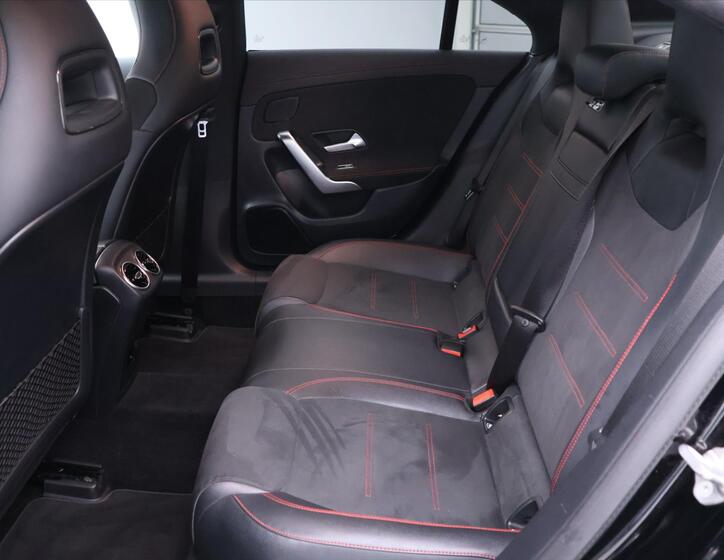 Mercedes-Benz CLA 15