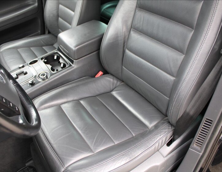 Volkswagen Touareg SUV / Terénní 3,0 l 165 kw