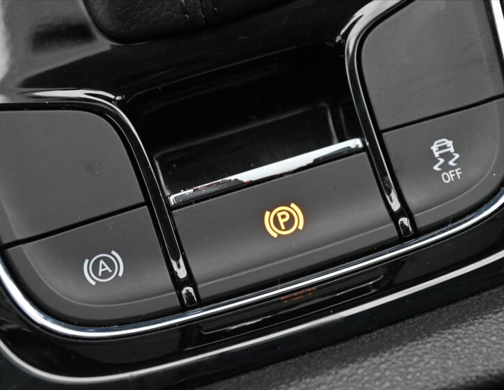 Škoda Kodiaq SUV / Terénní 1,5 l 110 kw