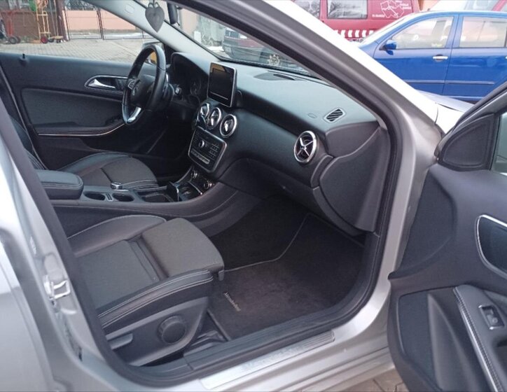 Mercedes-Benz Třídy A 9