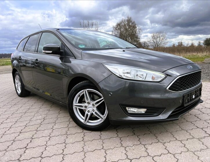 Ford Focus Kombi 999,0 92 kw