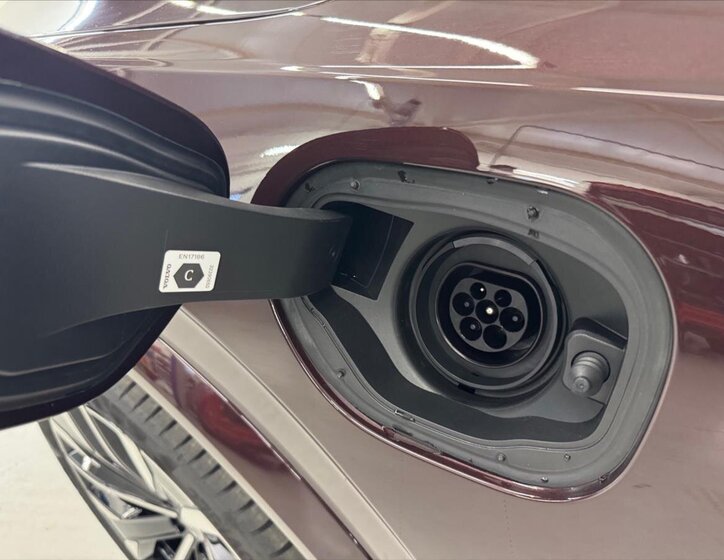 Volvo XC90 SUV 2,0 l 335 kw