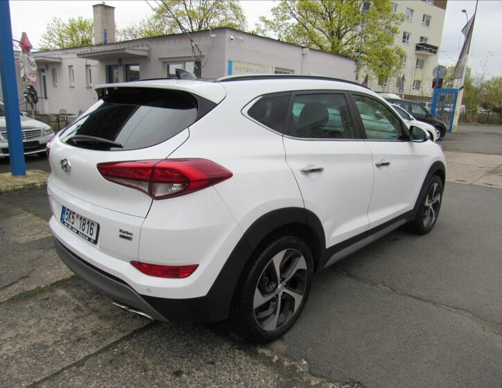 Hyundai Tucson SUV / Terénní 1,6 l 130 kw