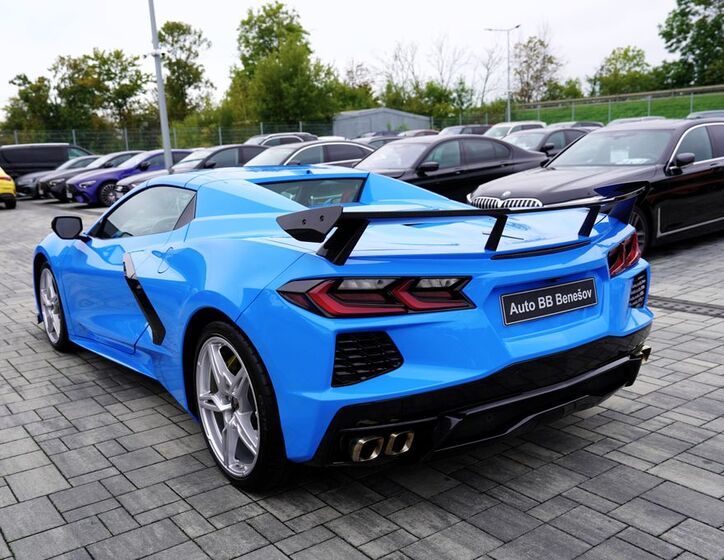 Chevrolet Corvette 4