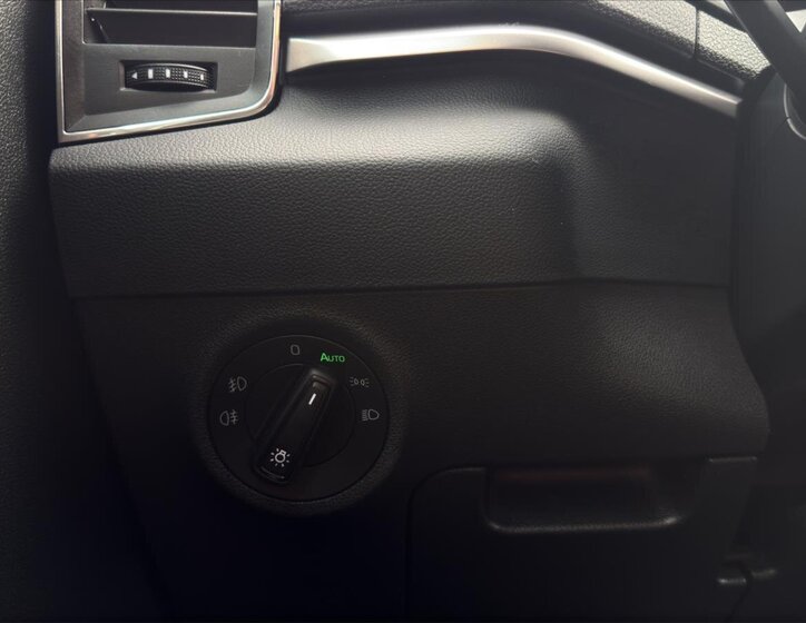 Škoda Karoq Kombi 1,5 l 110 kw