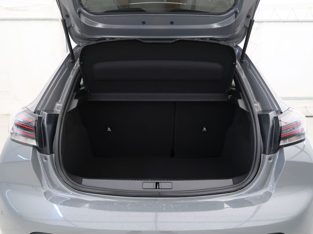 Peugeot 208 Hatchback 1,2 l 74 kw