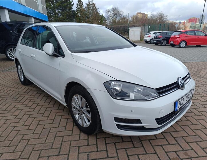 Volkswagen Golf Hatchback 1,2 l 81 kw