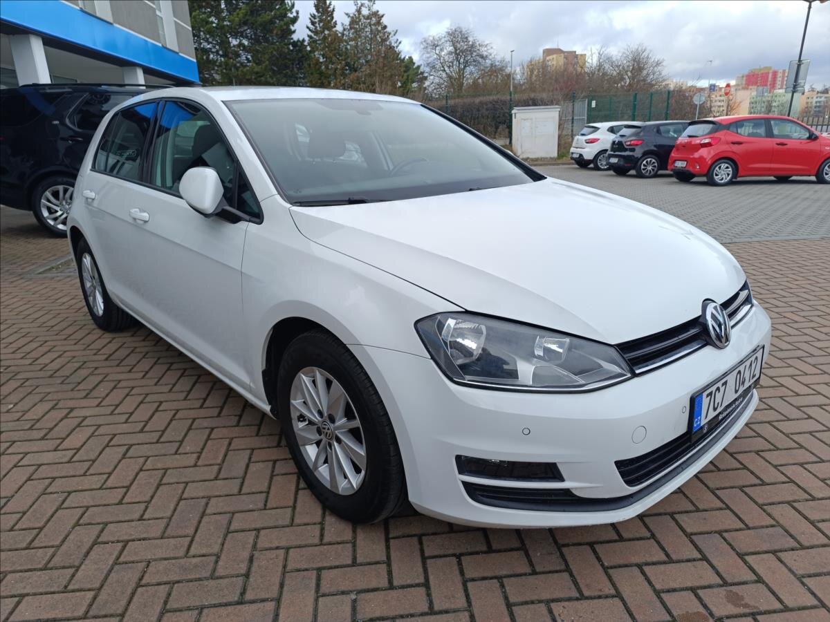 Volkswagen Golf Hatchback 1,2 l 81 kw