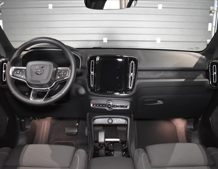 Volvo C40 SUV / Terénní 0,0 185 kw