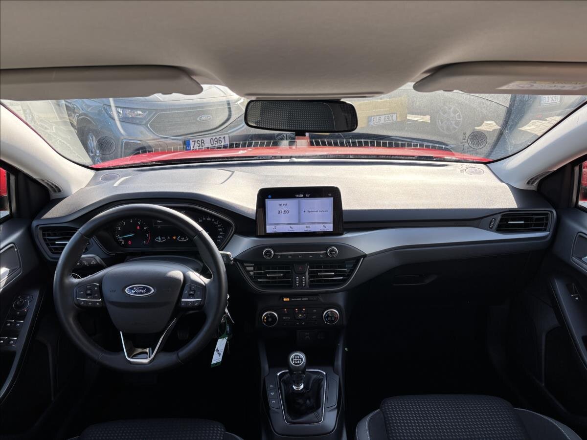 Ford Focus Kombi 999,0 92 kw