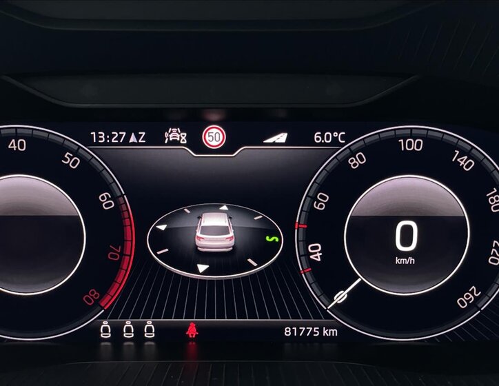 Škoda Karoq SUV 1,5 l 110 kw