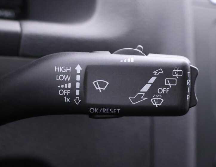 Volkswagen Touran MPV 1,6 l 77 kw