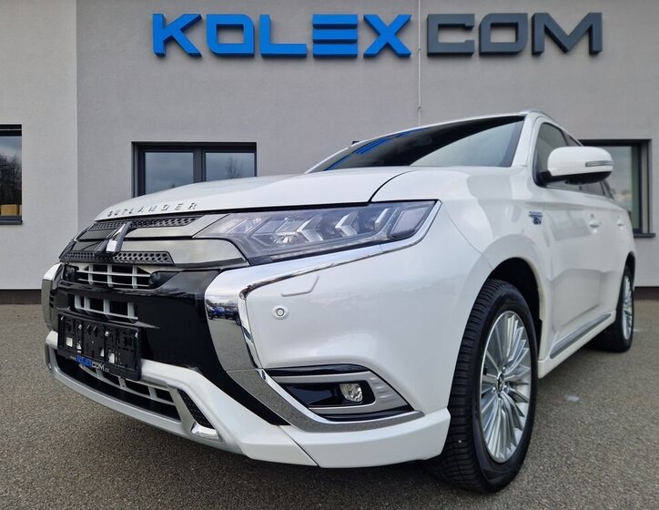 Mitsubishi Outlander SUV / Terénní 2,4 l 165 kw