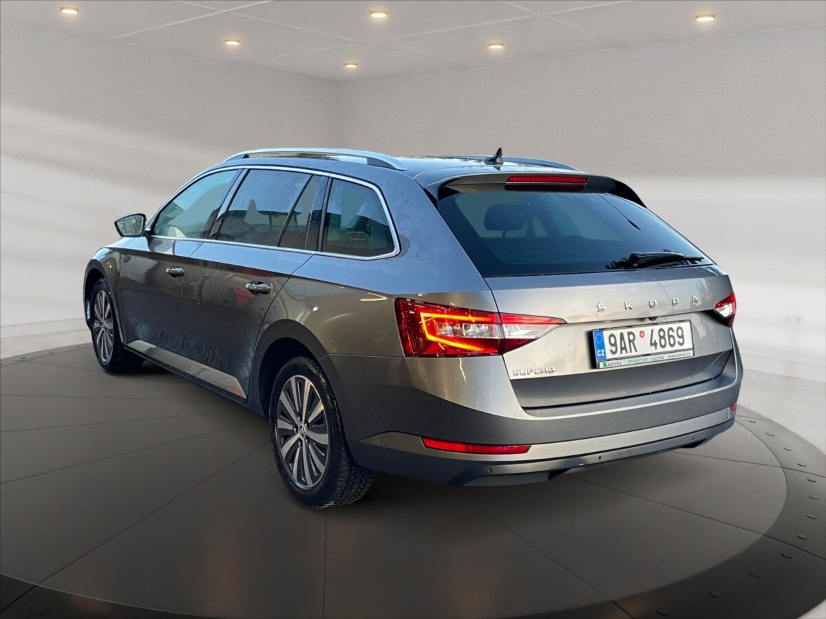 Škoda Superb