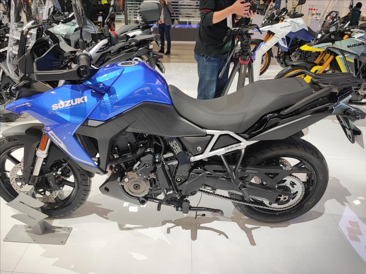 Suzuki Ostatní Ostatní 776,0 62 kw