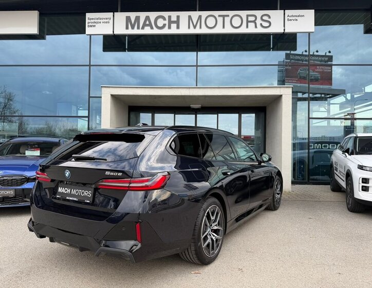 BMW Řada 5 Kombi 3,0 l 360 kw