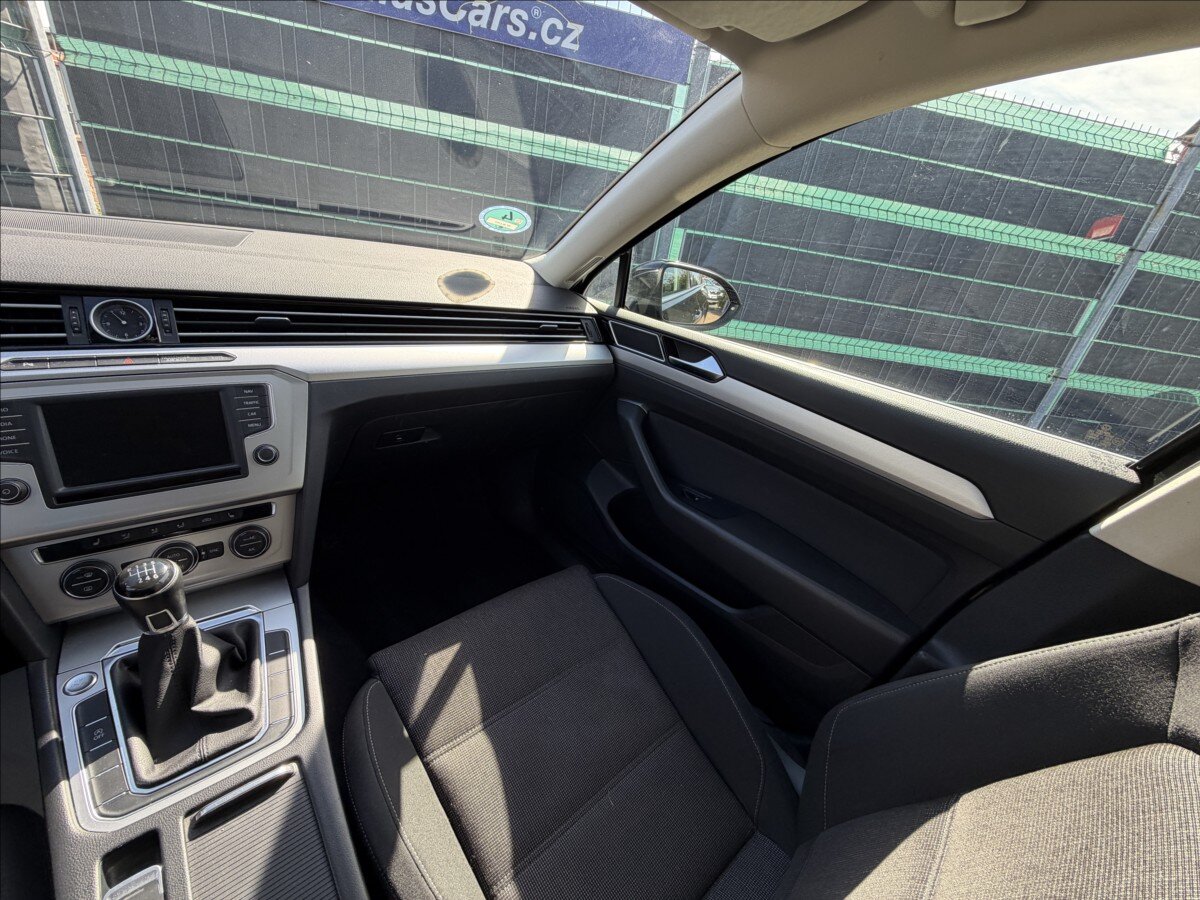 Volkswagen Passat Kombi 2,0 l 110 kw