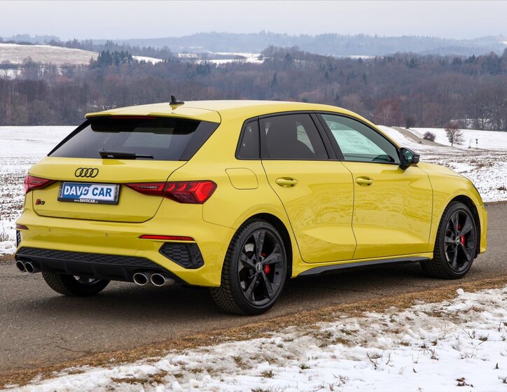 Audi S3 Hatchback 2,0 l 228 kw