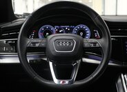 Audi Q8 SUV 3,0 l 210 kw