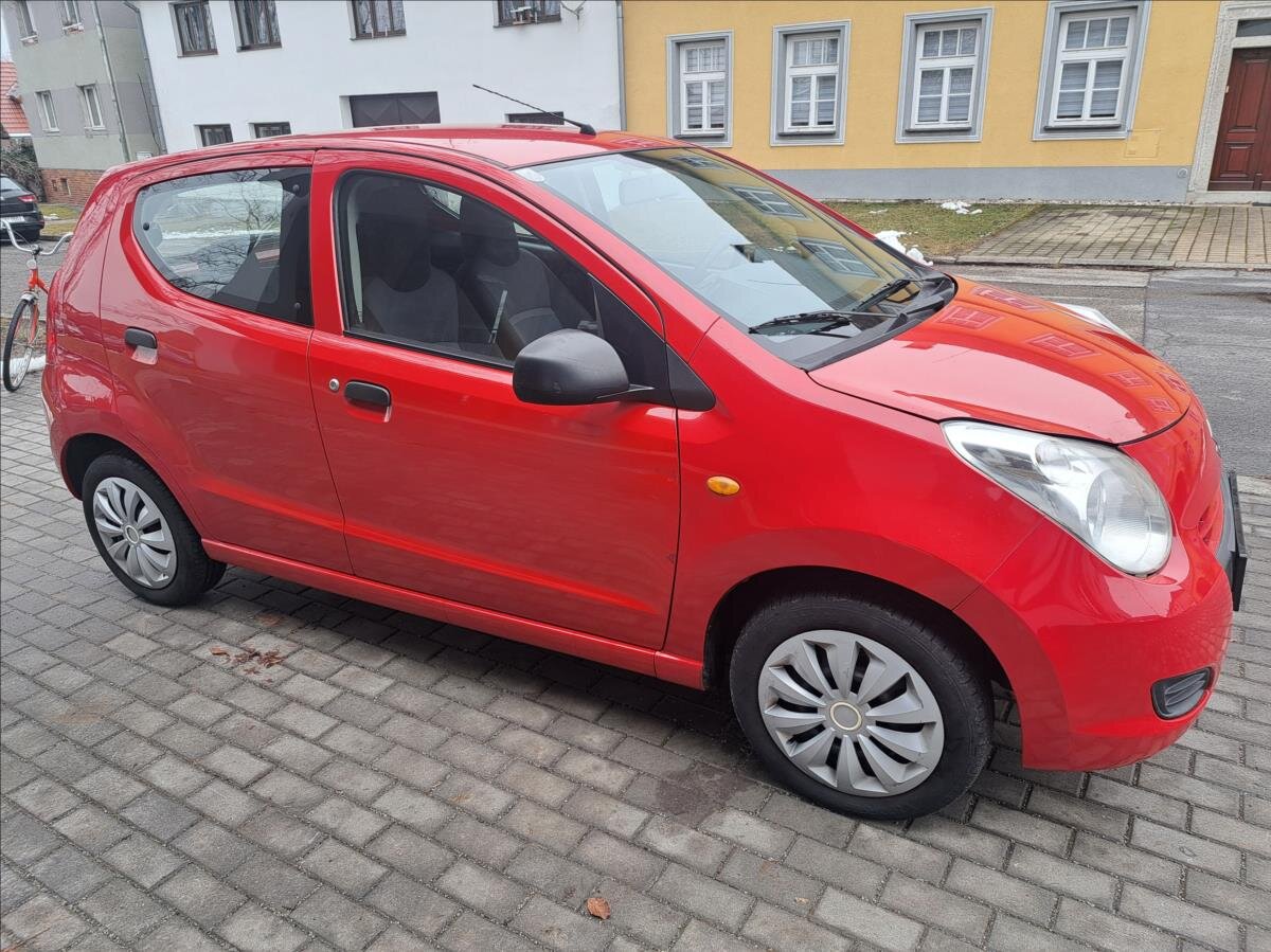 Suzuki Alto Hatchback 996,0 50 kw