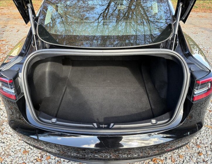 Tesla Model 3 39