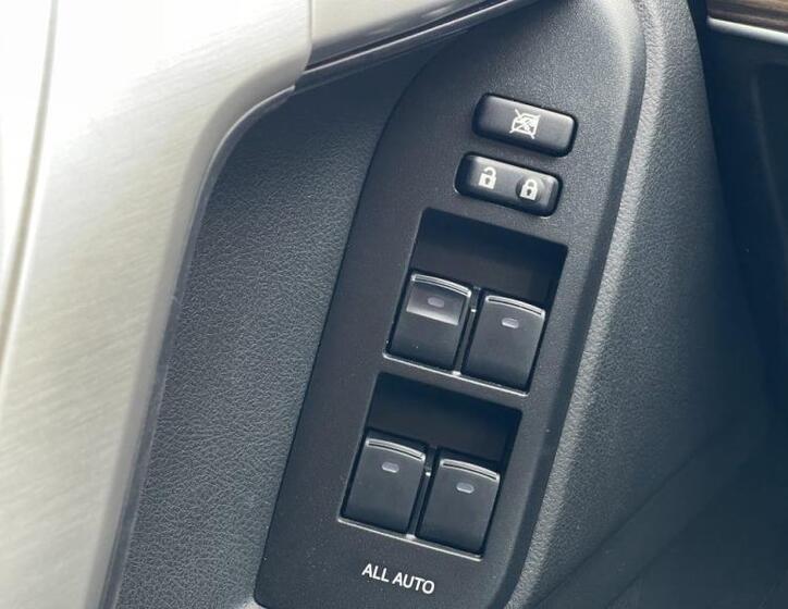 Toyota Land Cruiser 63