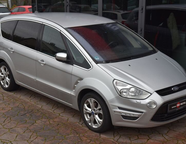 Ford S-MAX 1