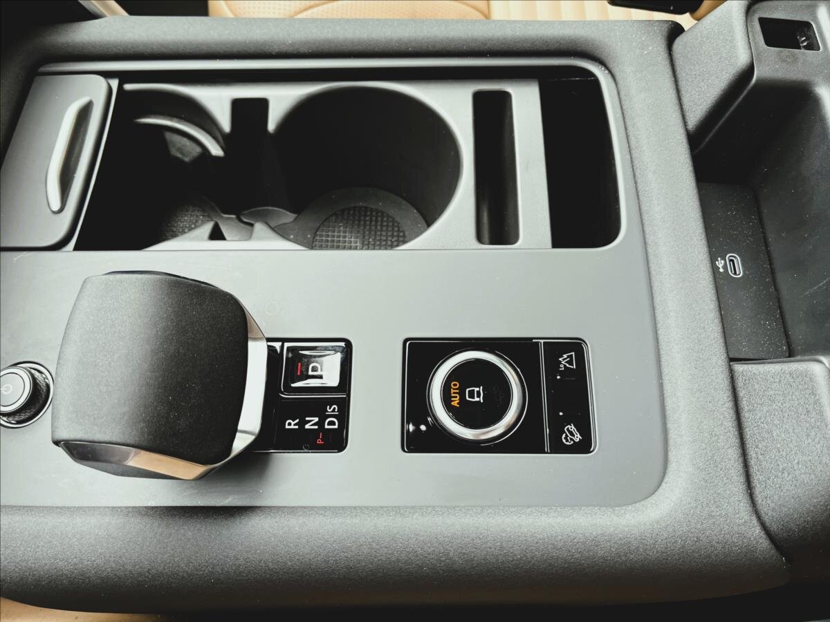 Land Rover Discovery SUV / Terénní 3,0 l 257 kw