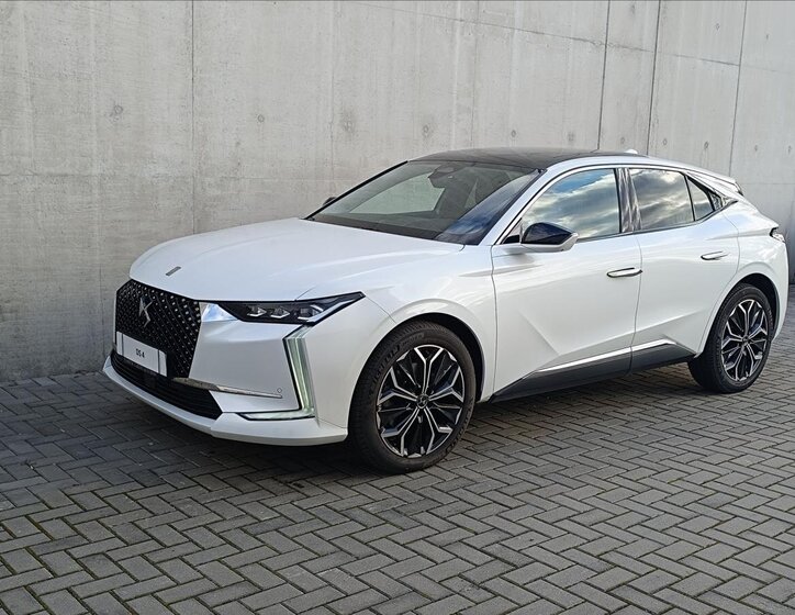 DS Automobiles DS4 Hatchback 1,6 l 133 kw