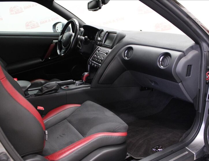 Nissan GT-R Kupé 3,8 l 390 kw