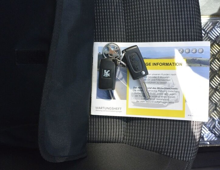 Peugeot 5008 MPV 1,6 l 88 kw