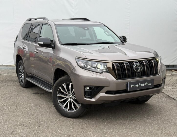 Toyota Land Cruiser SUV 2,8 l 150 kw