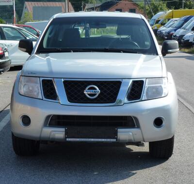 Nissan Pathfinder 2
